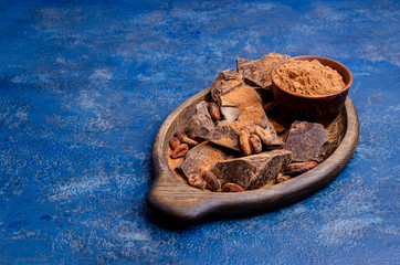 Organic chocolate slices