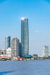 Obraz premium A landmark on the bund in Shanghai, China