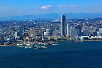 Fototapeta premium 横浜港・みなとみらい・空撮