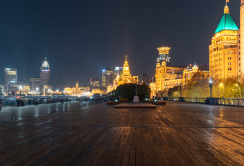 Fototapeta na wymiar Night view of the Bund in Shanghai, China