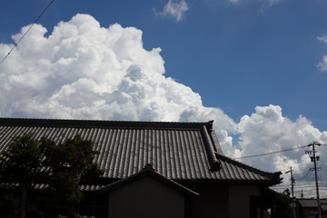 夏雲とお寺