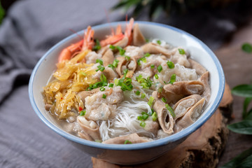 Rice noodle soup with many delicious ingredients
