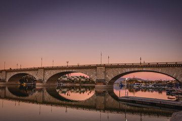 Fototapeta na wymiar Early Morning at the London Bridge