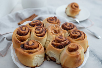 Cinnamon rolls with sugar frosting