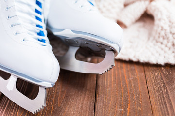 Figure skates