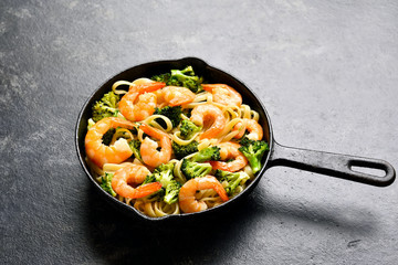 Shrimp and broccoli pasta