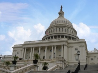 Fototapeta premium Front view of the United States Capitol Building in Washington, D.C., the home of the US Congress and the seat of the legislative branch of the U.S. federal government.