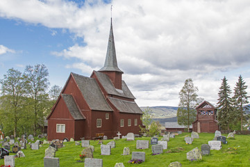 Fototapeta na wymiar Stabkirche Hegge in Oppland