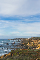 Incr&iacute;vel vista de cima da praia do Patacho na Costa Alentejana, em Portugal
