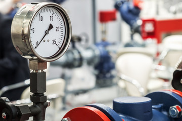 manometer for visual monitoring of pressure in water supply and heating systems with operating...