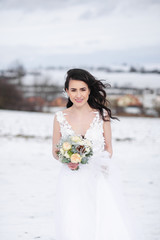 Fototapeta na wymiar Winter wedding bride