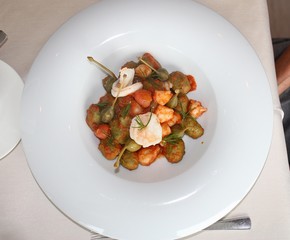 salad with mushrooms and cheese