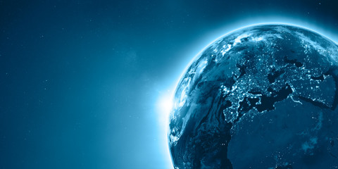 Europa aus dem Weltraum nachts mit Beleuchtung, 3D Rendering Planet Erde  © Thomas