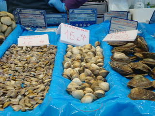 venta de mariscos en el mercado de Valencia