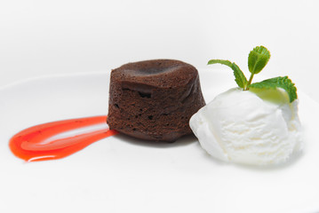 Chocolate fondant with ice cream