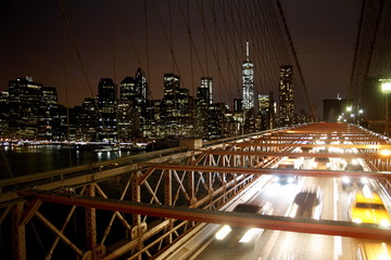 Fototapeta na wymiar New York Skyline at night // Brooklyn Bridge