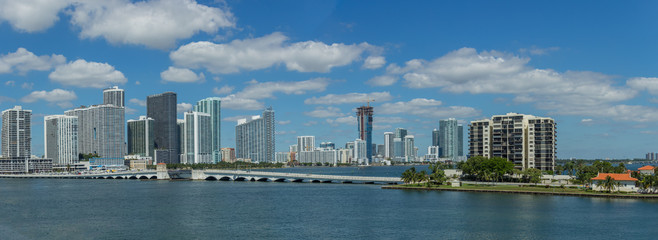 Fototapeta premium Downtown Miami Panorama in Florida