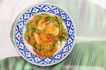 Stir-fried rice vermicelli & water mimosa with prawns