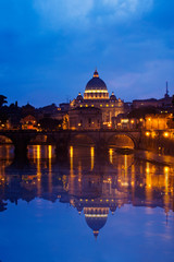 Fototapeta premium Saint Peter's Basilica in Vatican