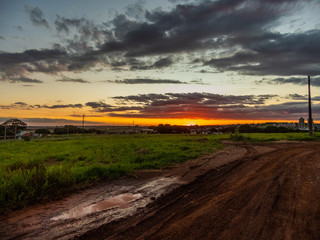 sunset in the middle of the city of maringá