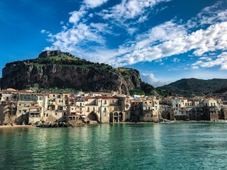 Fototapeta na wymiar view of the bay in Cefalù, Sicily