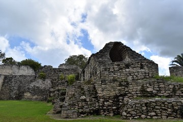 Fototapeta na wymiar itza pyramid mexico