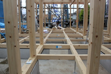 建築中の木造住宅
