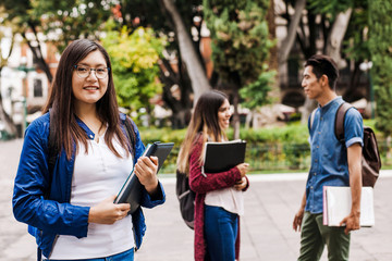 Mexican Female student or international student in internship in Mexico City