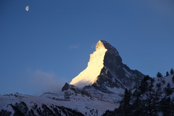 ツェルマットから見たマッターホルン