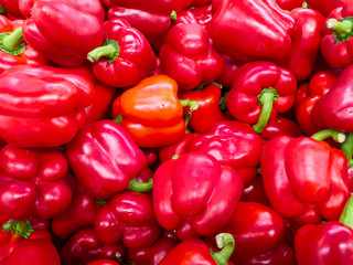 Plakat Ripe red paprika on a shelf in the store