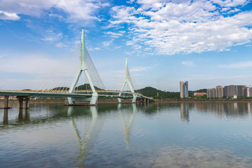 Obraz premium modern bridge with blue sky