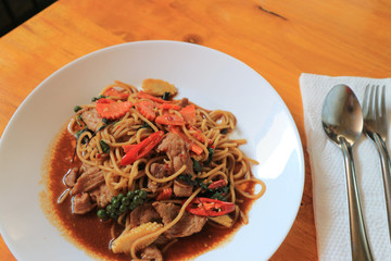 Spaghetti with Stir-Fried Pork