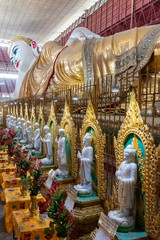 Reclining Buddha statue at Chaukhtatgyi Paya
