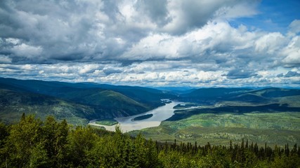 Fototapeta na wymiar View of a river valley in wilderness nature Dawson city Yukon in canada on a Alaska border pristine nature 