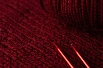 knitted fabric and needles with thick threads