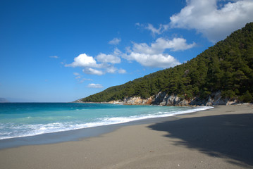 Obraz premium A beautiful beach on the island of Skopelos, Greece . her name is Kastani beach
