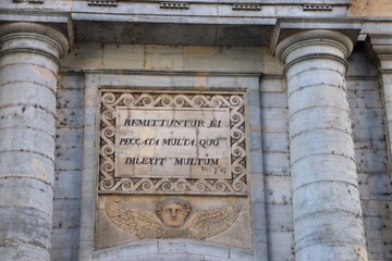 Eglise Sainte Madeleine à Besançon construite au 18 ème siècle  - Intérieur de l'église -...