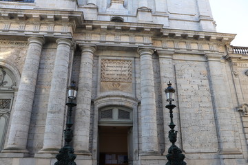 Obraz premium Eglise Sainte Madeleine à Besançon construite au 18 ème siècle - Intérieur de l'église - ville de Besançon - Département du Doubs - Région Bourgogne Franche Comté - France