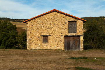 Granero a las afueras de Burgos, España