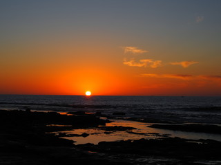 Fototapeta premium Sunset over tide pools in La Jolla