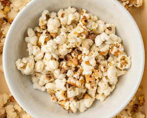 Palomitas de maiz en un bowl