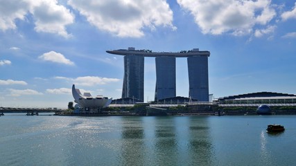 Obraz premium Singapore, Singapore - February 14 2020: View on Marina Bay Sands