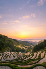 Purple magpie terrace is a Chinese scenic spot, natural and cultural heritage, water conservancy scenic spot.