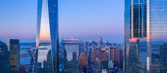 Foto op Plexiglas New York City WTC bij zonsondergang, luchtfotografie © raoyang
