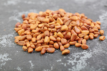 Fried pine nuts