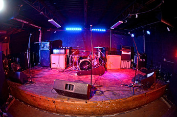 grunge concert stage