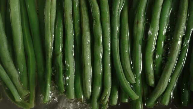 CLOSE UP: Boiling Green String Beans In Hot Water