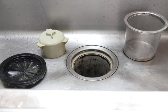 排水溝の部品