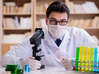 Doctor studying virus bacteria in the lab