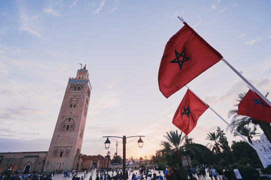 Busy square near Minaret de la Koutoubia Mosque, Marrakech, Morocco.